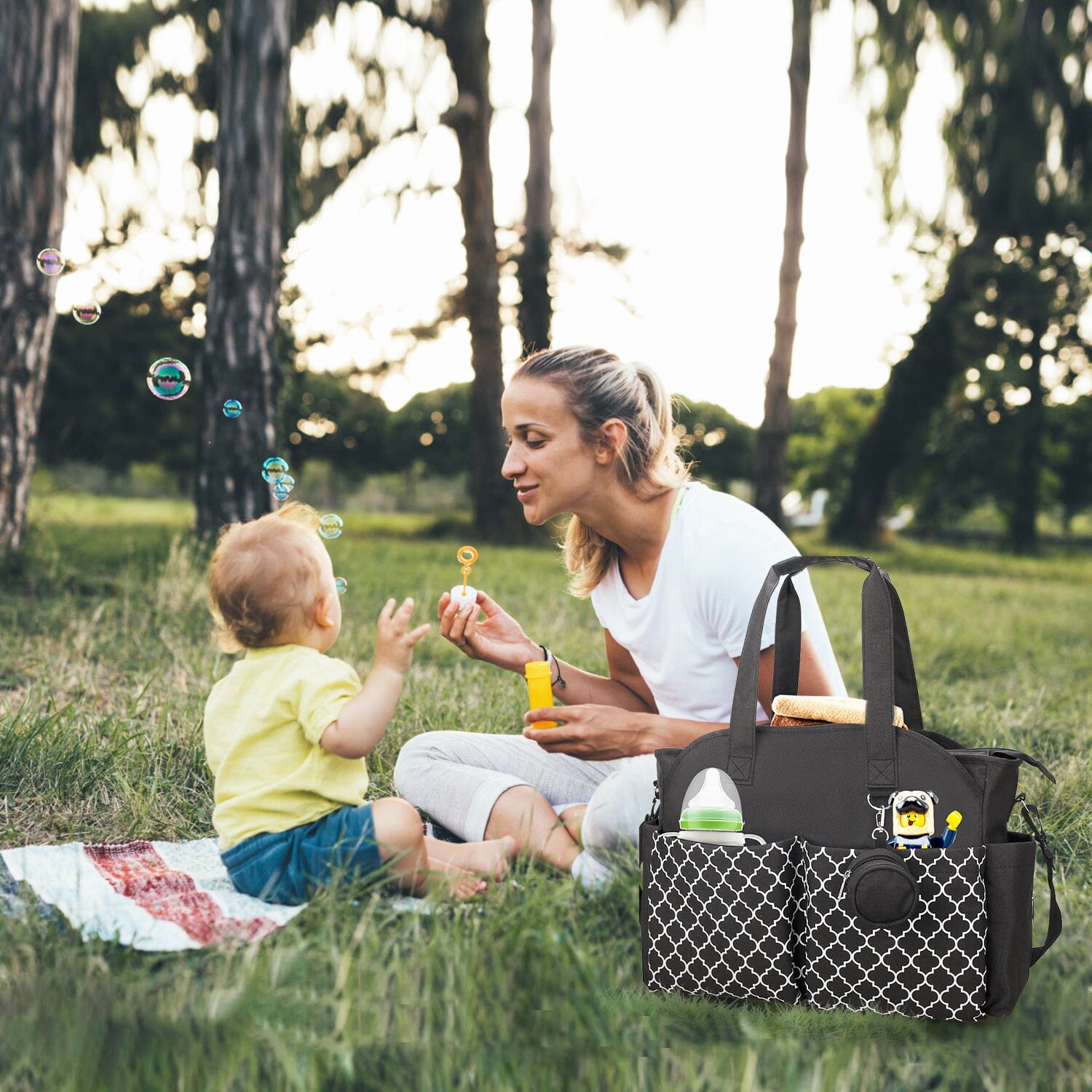 Multifunctional Diaper Changing Tote Bag with Adjustable Messenger Strap Outlet Locations Sale Online