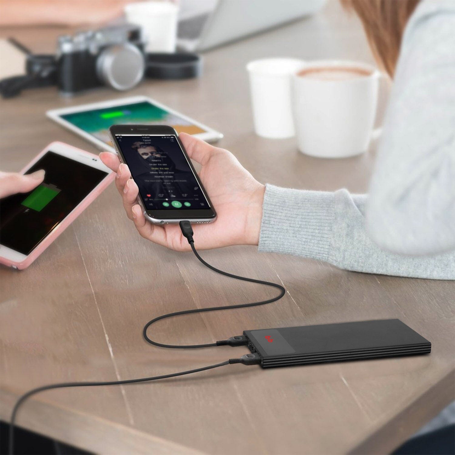 20,000mAh Power Bank Ultra-thin External Battery Pack With Mastercard