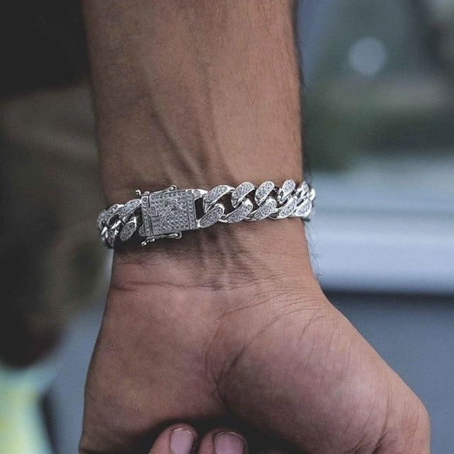 Men's Alloy Metal Bracelet Latest Collections Online