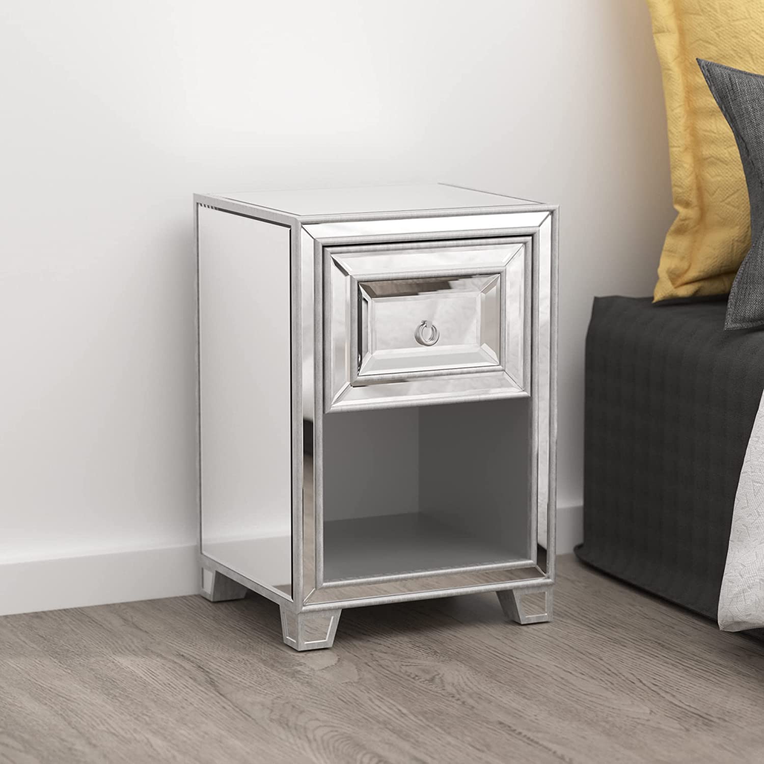 Mirrored Accent Bedside Coffee Table Marketable Cheap Pice