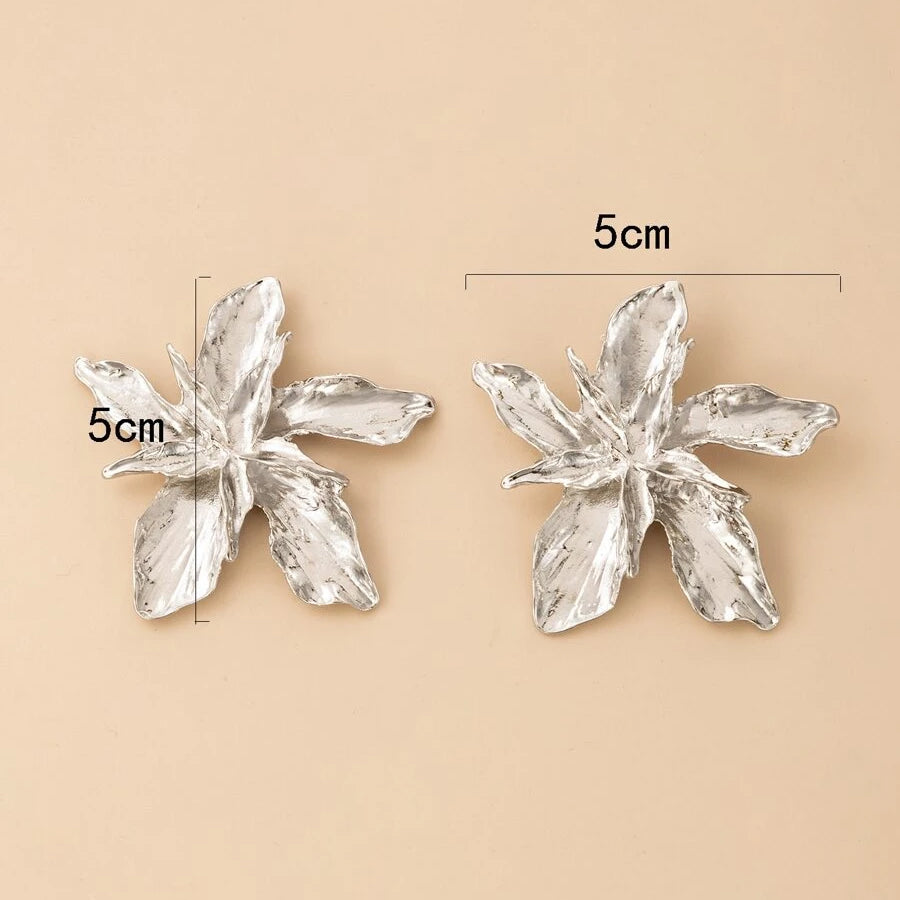 4-Pairs: Women's Textured Metal Flower Design Stud Earrings Free Shipping Footlocker Finishline