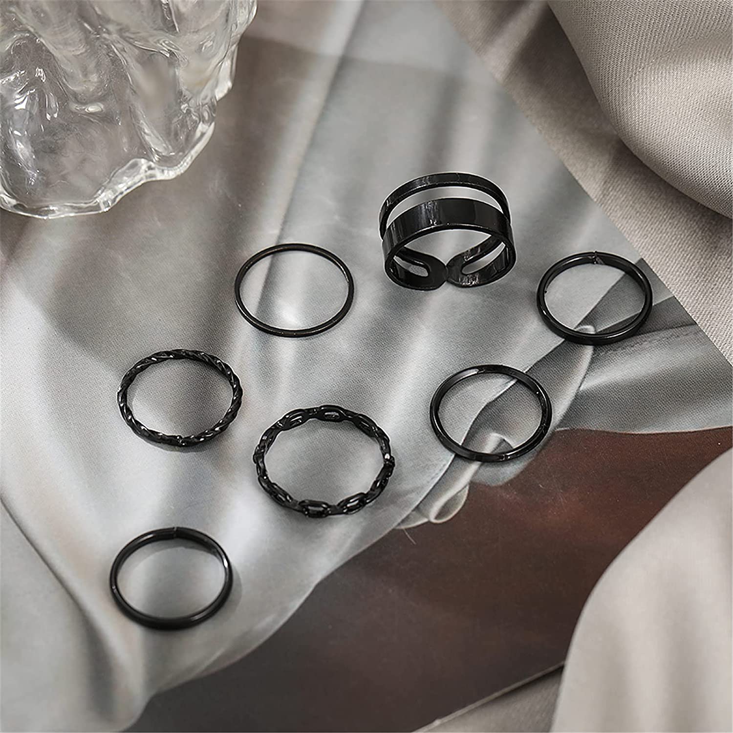 7-Piece: Women's Gold Knuckle Ring Set For Sale Sale Online