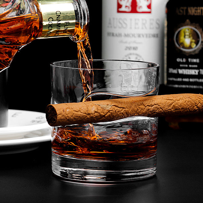 3-Piece Set: Cigar-Holding Whiskey Glasses with Cigar Cutter Cheap Perfect