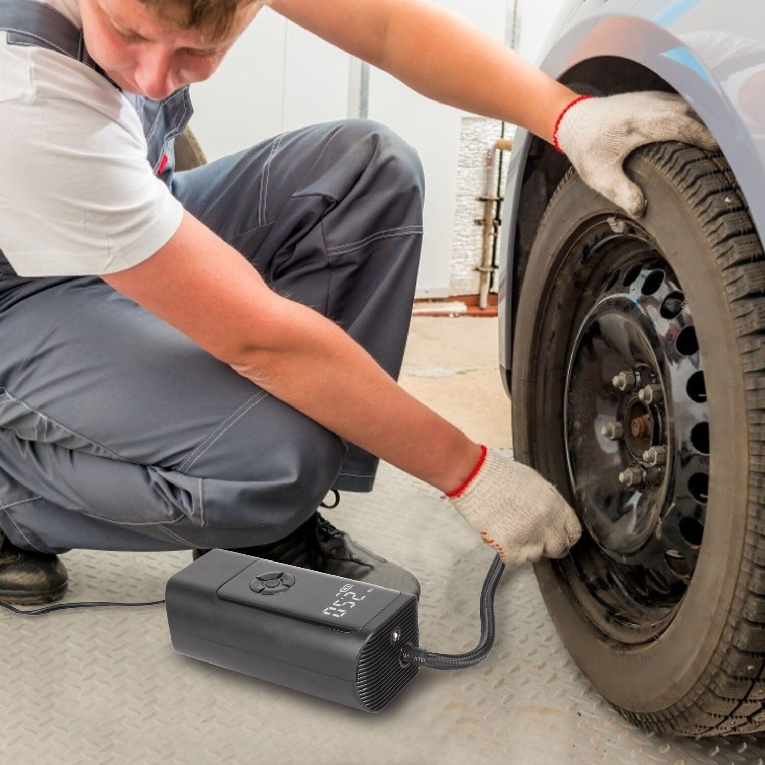 Car Tire Inflator Corded with LED Light With Credit Card