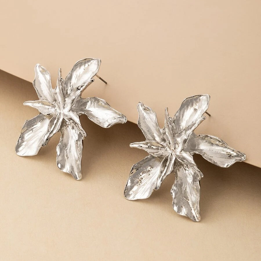 4-Pairs: Women's Textured Metal Flower Design Stud Earrings Free Shipping Footlocker Finishline