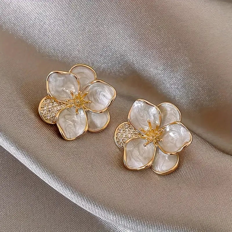 Zinc Alloy Pretty Sweet Flower Design Stud Earrings Inexpensive