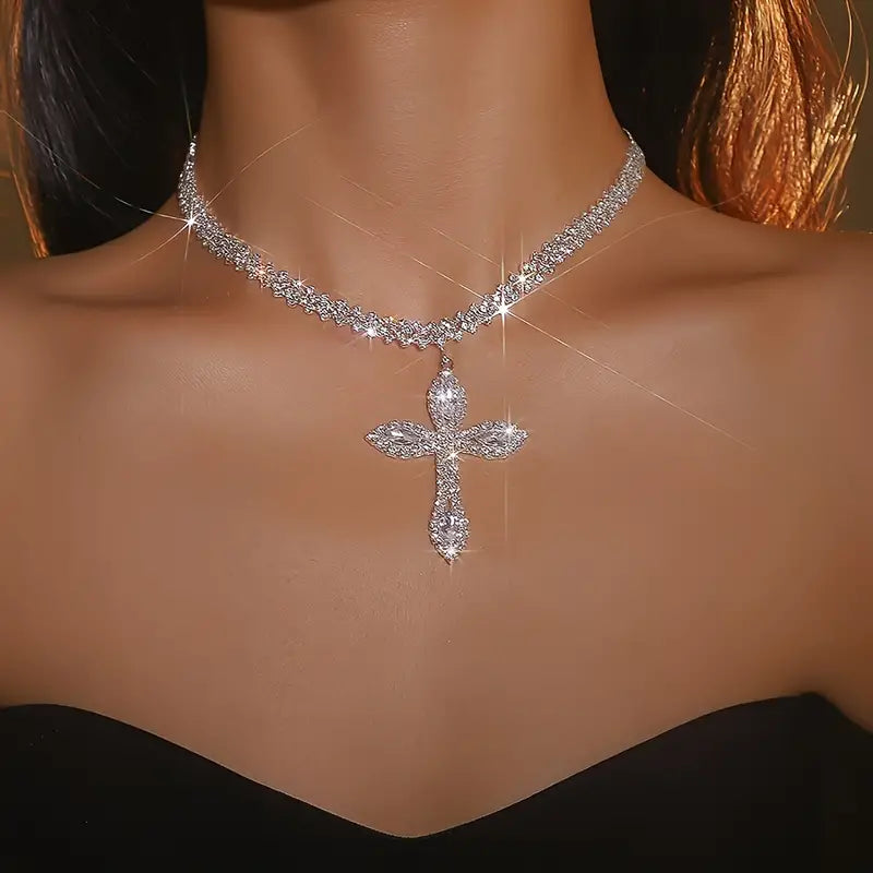 925 Sterling Silver Cross Pendant Necklace with Sparkling Rhinestone Embellishments Cheap Sale Explore